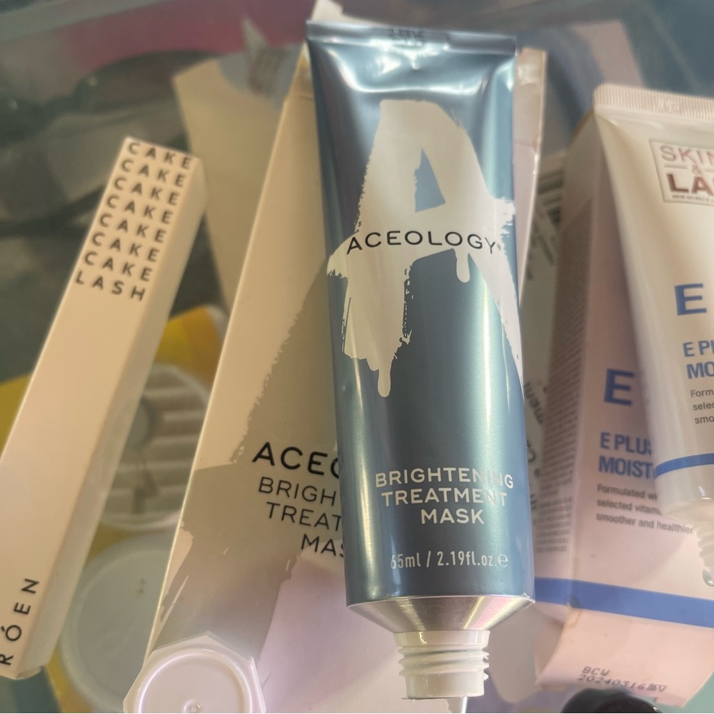 Beauty Bundle - Picture 4 of 5